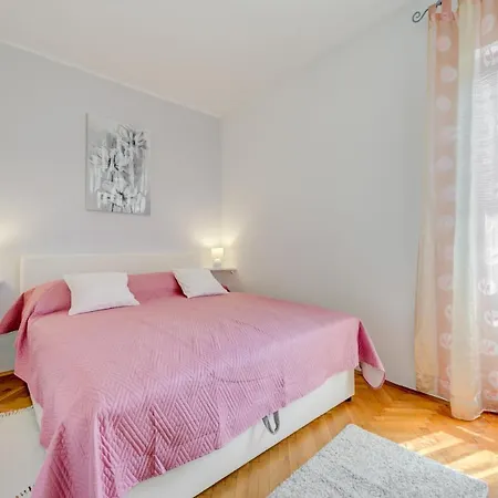 Apartamento Ruza Mimice