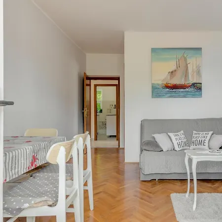 Apartamento Ruza *