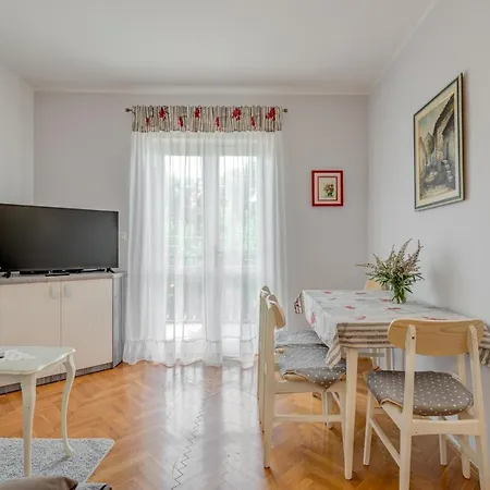 Apartamento Ruza *